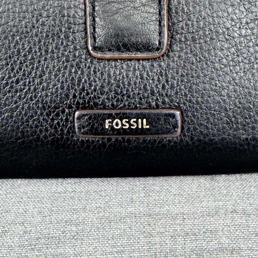 Fossil Wallet Womens Black Leather Wristlet Clutch Card Holder Zip Pocket Bag - Picture 3 of 10